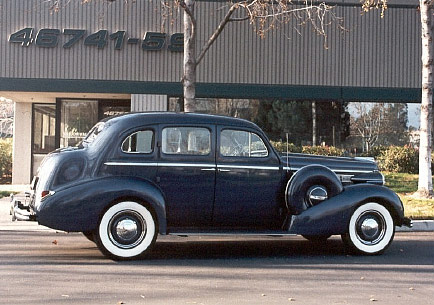 1938 Buick Model 41 w. SIdemounts